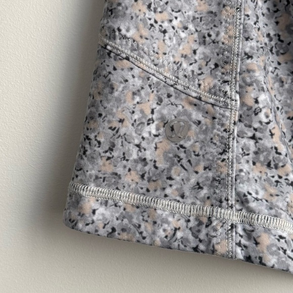 lululemon forme jacket - Picture 10 of 16